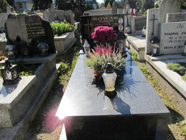Grób Tadeusz Nowak
